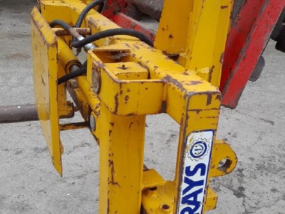 Bild 2:Ballengabel hydraulisch