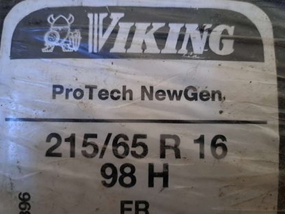 Sommerreifen nagelneu Viking 215/65 R16