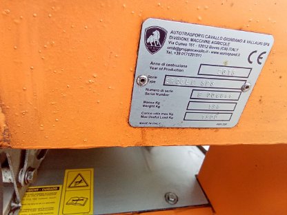 Bild 6:Splitt- bzw. Salzstreuer Herkules