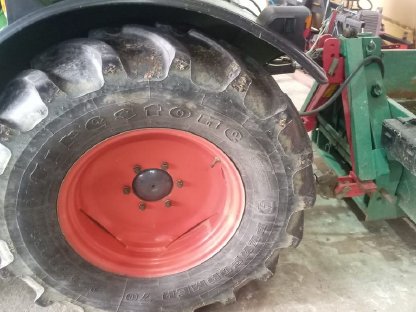 Komplettreifen Reifen (Fendt Felgen) 420/70 R24 (14.9R24)