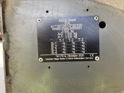 Bild 3:Rundballenpresse Massey Ferguson RB4160V