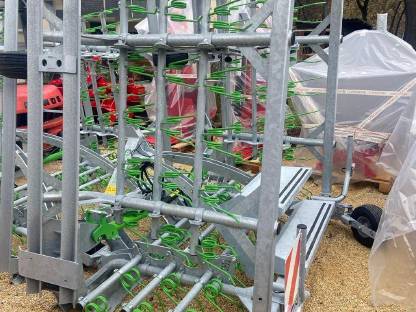 Bild 2:Zocon Striegel Greenkeeper 6 m Plus