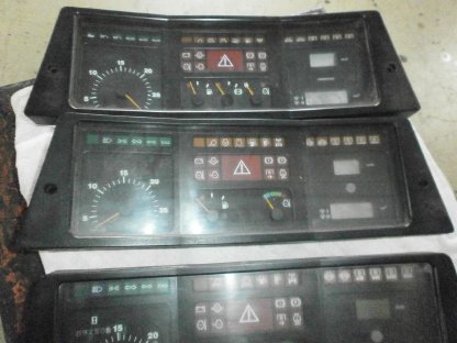 Bild 3:Armaturen Steyr Serie 9000 und 9100