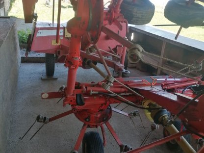 Bild 2:Verkaufe Kreiselheuer Kuhn 4201 MH