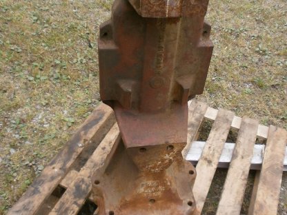 Bild 3:Vorderachsbock Steyr