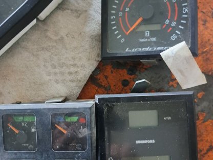 Bild 5:Armaturen Steyr Serie 9000 und 9100