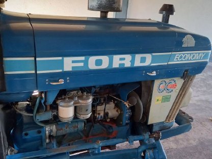 Traktor Ford Economy