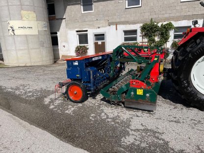 Bild 2:Vogel & Noot Kreiselegge und Nordstern Sämaschine 3 m