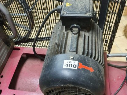 Bild 3:Kompressor ELMAG Meister 700, 200 l, 5,5 PS, 400 V