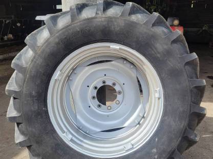 Reifen 520/85 R38, 420/70R28