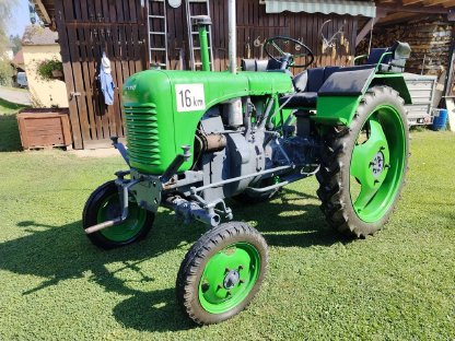 Oldtimer Traktor Steyr T80