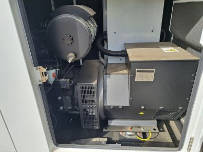 Bild 5:Notstromaggregat Stromaggregat 150 kVA, 120 kW