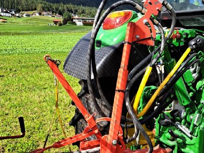 Bild 4:Miststreuer Pöttinger 4001