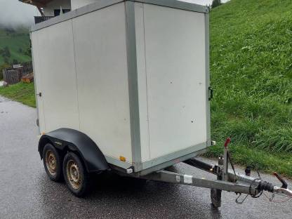 Kofferanhänger Humbaur