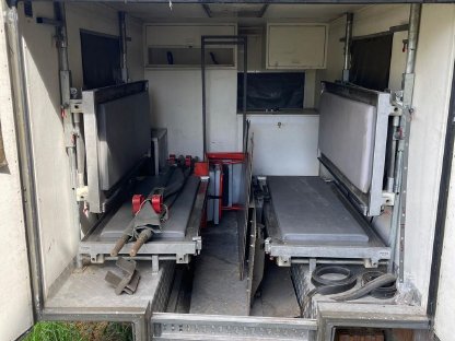 Bild 3:Pinzgauer Kabine - Sanitäts Kabine