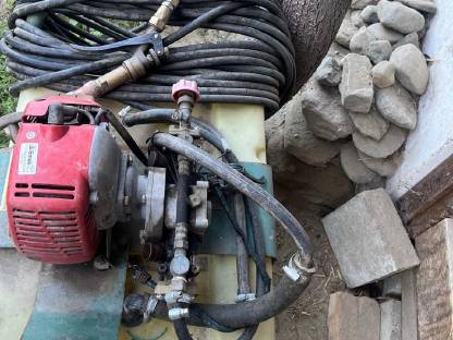 Bild 4:Schubkarren-Spritze mit Efco Motor