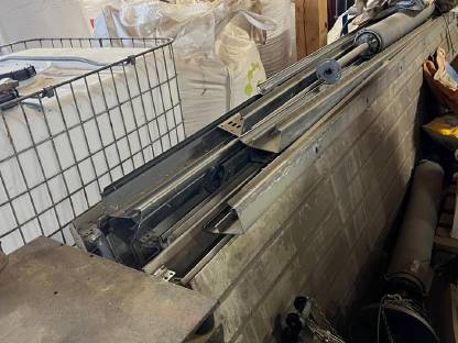 Bild 2:Garagentor bzw Industritor