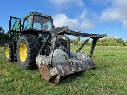 Bild 9:John Deere 6210 R - Kotschenreuther Umbau