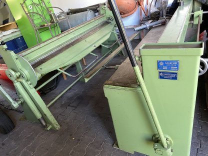 Bild 4:Schechtl Abkantbank und Tafelschere KSV 200 und HT 200