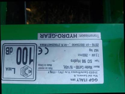 Bild 2:Okay Rasenmähertraktor