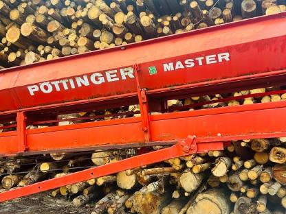 Bild 2:Förderband Pöttinger Master