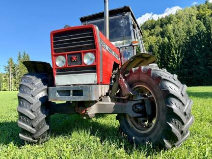 Bild 2:Massey Ferguson 323-4 (TL 22 DT)