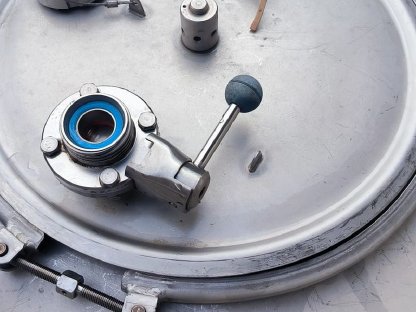 Bild 3:Edelstahltank 300l