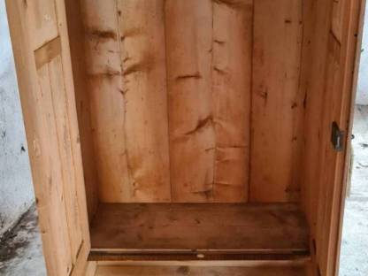Bild 6:Alte Holzschränke