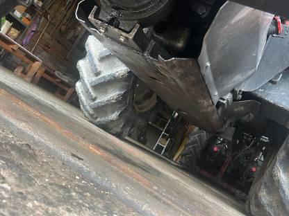 Bild 4:Forstbodenplatte Forstverbau Steyr 80 Serie