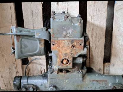 Bild 2:Hydraulik für Steyr T80 - 182