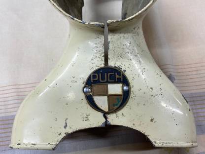 Bild 8:Puch VS 50 Lichtmaske Original Puch - Original Lack Beige