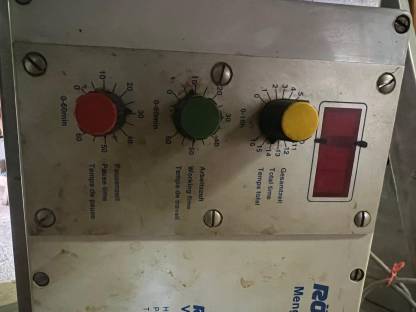 Bild 6:Knet- Poltermaschine