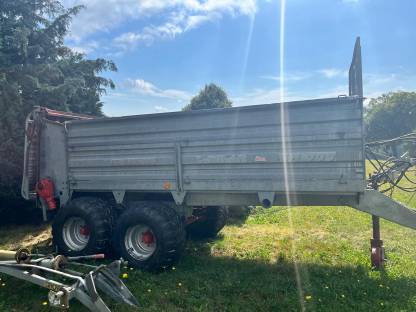 Bild 2:Miststreuer Gruber SM 900