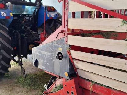 Bild 3:Ladewagen Pöttinger 17