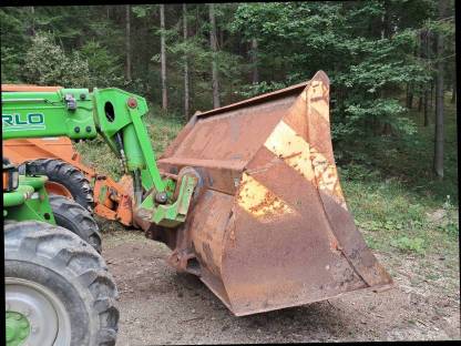 Bild 3:Radlader Schaufel