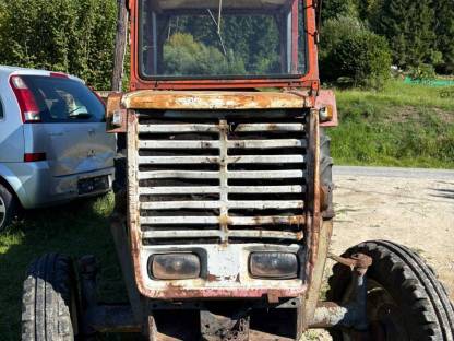 Bild 3:Steyr 40 Plus Teileverkauf