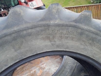 Bild 5:Traktorreifen für Steyr 9000er Serie