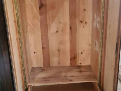Bild 3:Alte Holzschränke