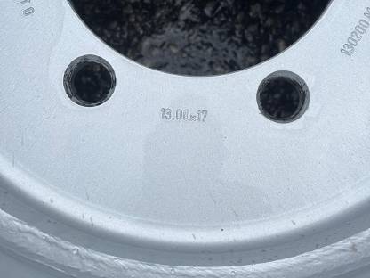 Bild 8:BKT Räder 15.0/55-17