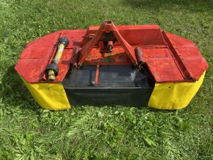 Bild 3:Frontmähwerk Deutz-Fahr KM 25 F