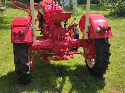 Bild 3:Rarität Traktor Porsche Junior Bj. 1959