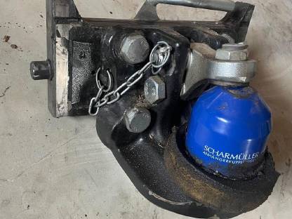 Bild 2:Anhängerkupplung Scharmüller K80