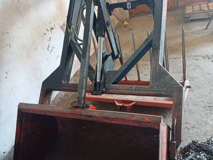 Bild 2:Hauer Frontlader