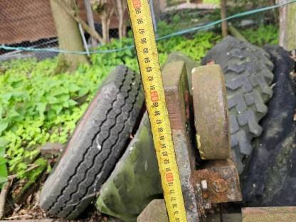 Bild 6:Gabeln zum Umbauen auf Dreipunkt