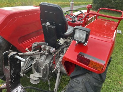 Bild 2:Massey Ferguson 135