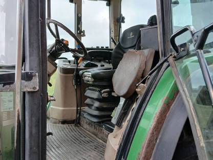 Bild 6:John Deere 6210