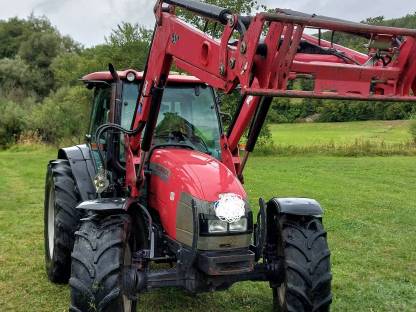 Bild 2:McCormick C 100 Max Traktor Frontlader Allrad