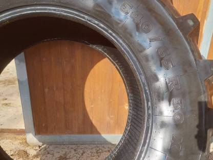 Bild 2:Traktorreifen Michelin
