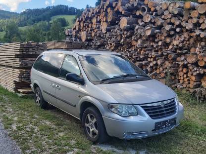 Crystler Grand Voyager
