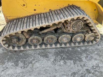 Bild 7:Cat Kettenlader 256B